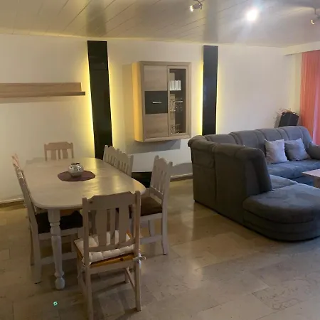 شقة With Friends 1 *