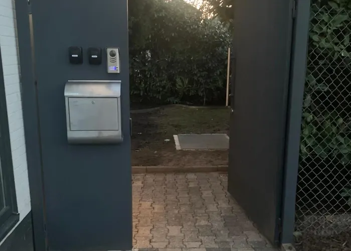 With Friends 1 아파트 *